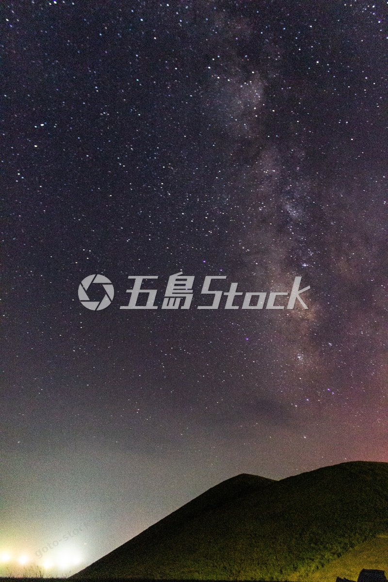 五島列島、漆黒の夜空に輝く満天の星と天の川