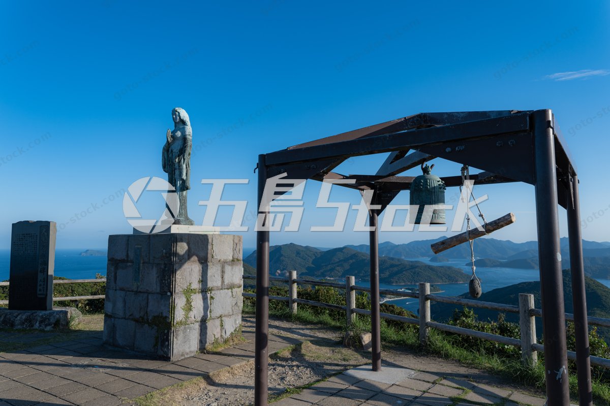 大瀬埼灯台展望所の像と鐘｜五島列島・福江島